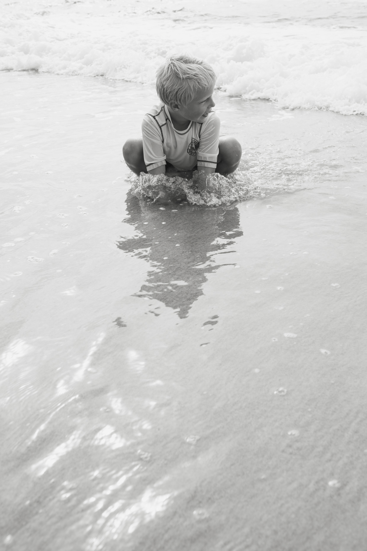 remi kids photography LA Laguna beach CA oslo paris london madrid florence surf board waves-12